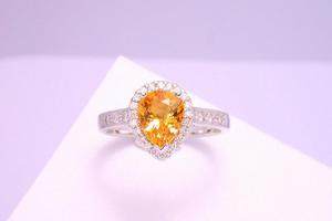 bespoke yellow sapphire and diamond ring handmade in 18ct white gold by charmian beaton design