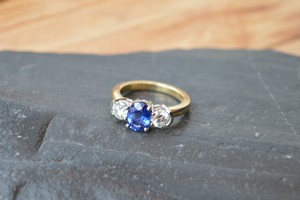 2.50ct Blue Sapphire and diamond ring in 18ct yellow gold bespoke commission handmade by Charmian Beaton Design