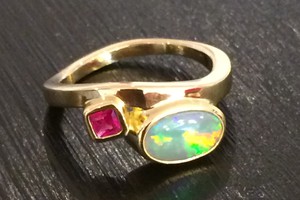 18ct yellow gold ring with opal and ruby bespoke commission handmade by Charmian Beaton